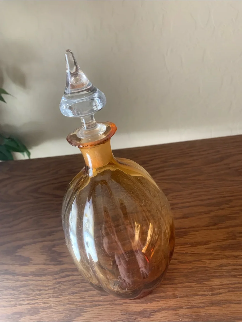 Amber Ribbed Glass Decanter with Clear Stopper